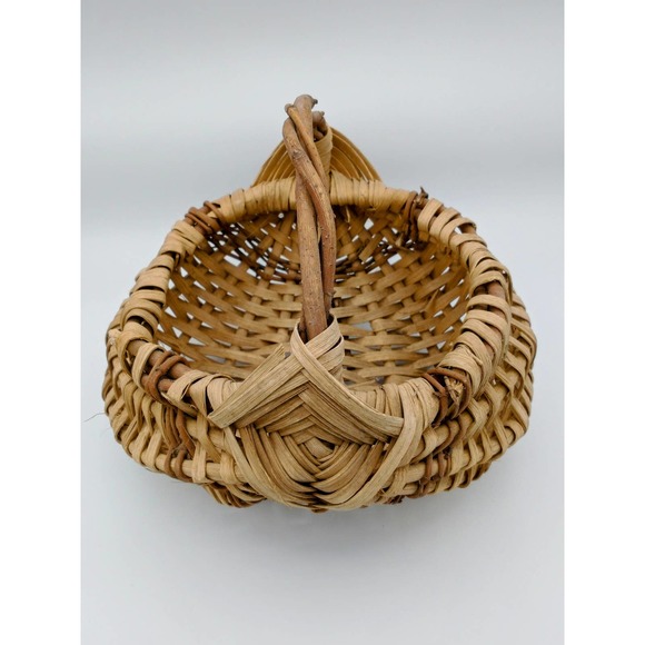Mid Century Boho Wicker Basket Small Woven - Picture 5 of 7